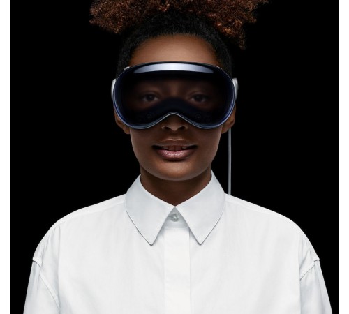 Apple Vision Pro 1 ТБ в серебристо-белом исполнении: ваш ключ в будущее виртуальной реальности.