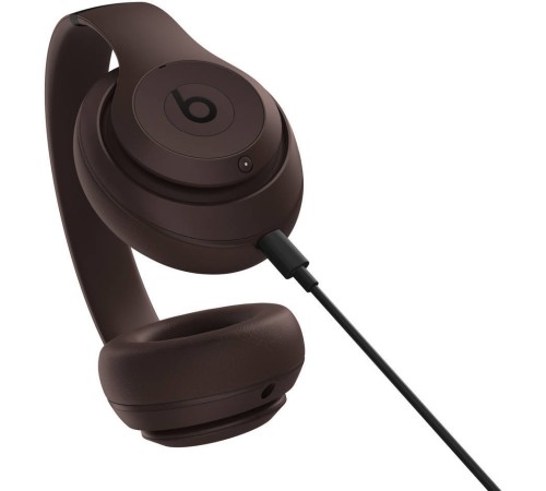 Беспроводные наушники Beats Studio Pro в коричневом цвете: глубокий звук и стиль