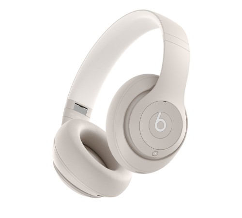 Беспроводные наушники Beats Studio Pro в песочном цвете (Sandstone) — стиль и качество звука в каждой детали.