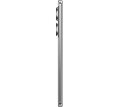 Смартфон Realme GT6T 12/256GB EU в серебристом цвете — мощный выбор для ценителей качества.