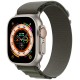 Умные часы Apple Watch Ultra 49 мм с титановым корпусом и зелёным ремешком Alpine Loop (L) — ваш надёжный спутник.