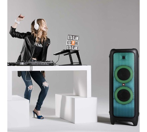 Акустическая система JBL PartyBox 1000: мощная музыка в чёрном дизайне, 1100 Вт.